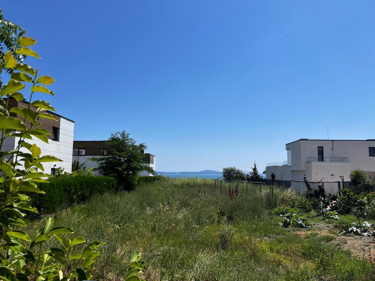 Las Brisas Garden Apartment Бургас Екстериор снимка