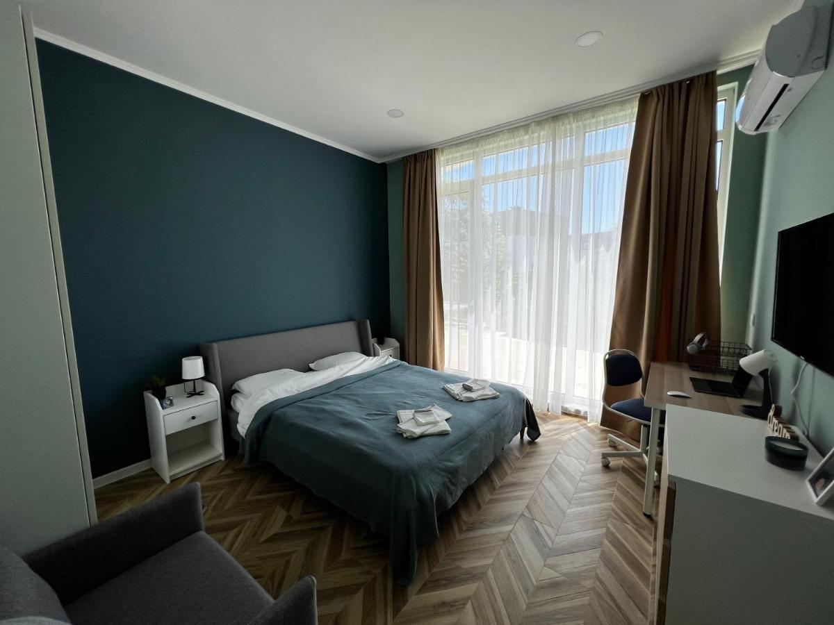 Las Brisas Garden Apartment Бургас Екстериор снимка