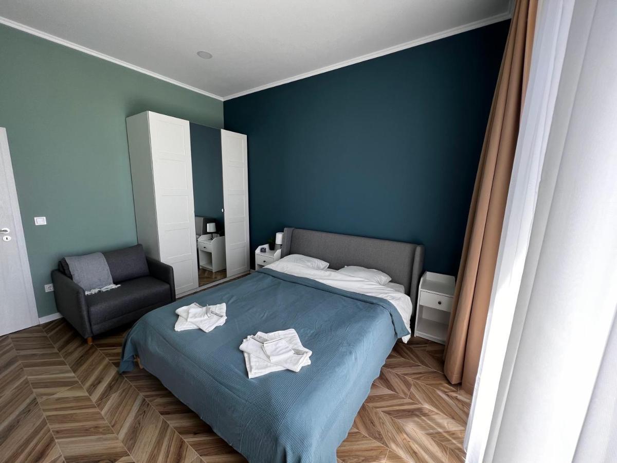 Las Brisas Garden Apartment Бургас Екстериор снимка