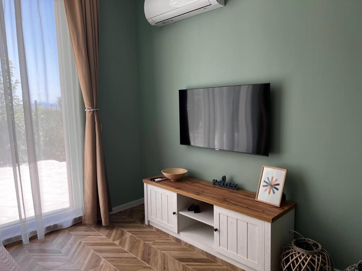 Las Brisas Garden Apartment Бургас Екстериор снимка